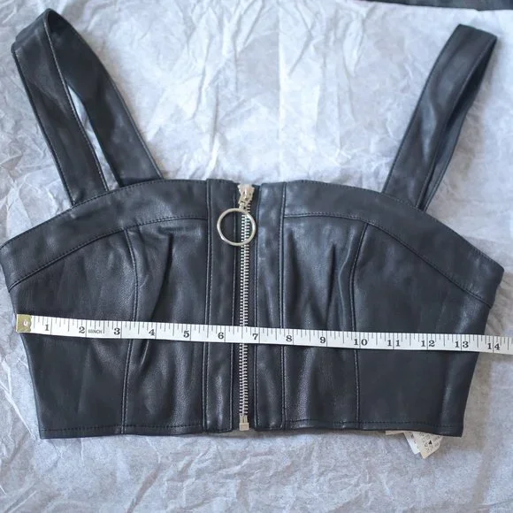 Pre-owned Faux Leather Black Crop Bra Top. - Picture 5 of 6